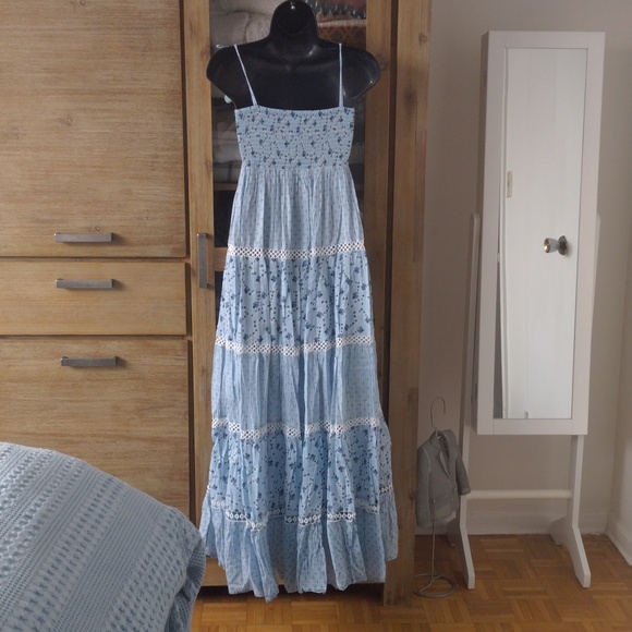 Light Blue Maxi Dress - Picture 4 of 5